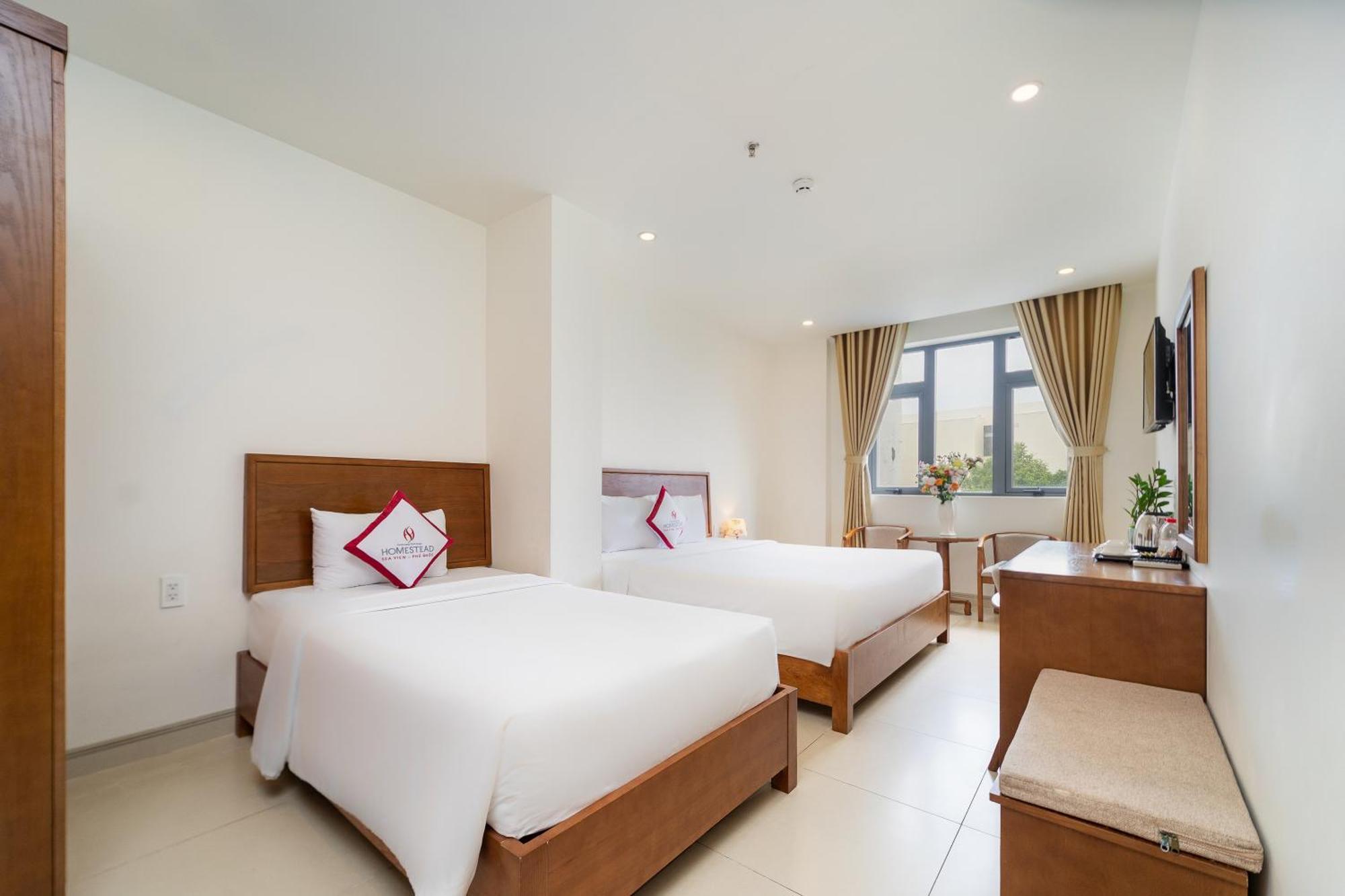 Homestead Seaview 3* Phú Quốc